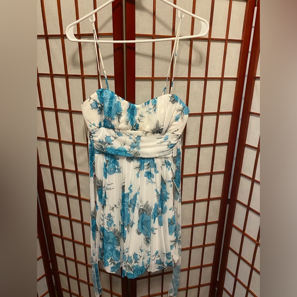 Flora dress size small